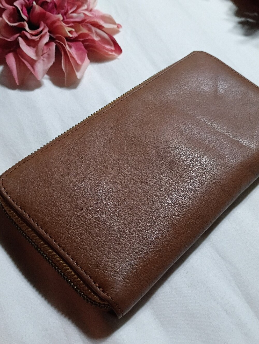 Brown Leather Zip Wallet With Flannel Lining